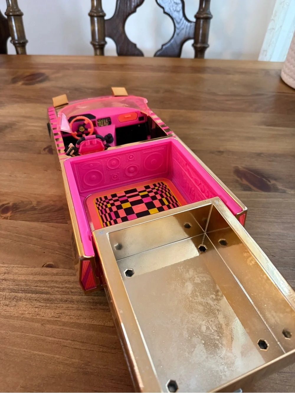 L O.L. Surprise! Car-Pool Coupe by MGA Entertainment.